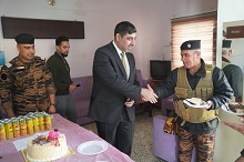 عميد كلية الطب يهنئ بمناسبة الذكرى السنوية لتأسيس الشرطة العراقية
